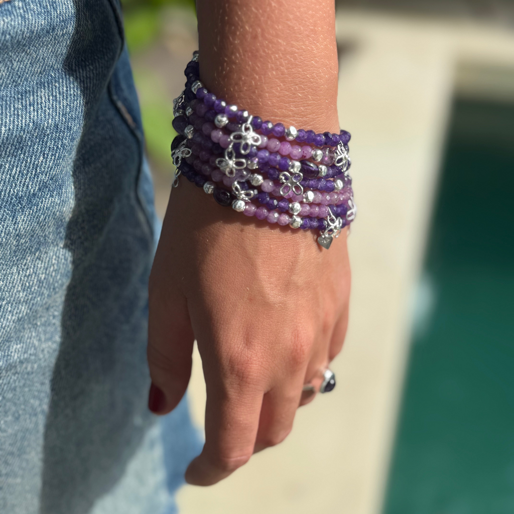 Beaded necklace with amethyst pendant