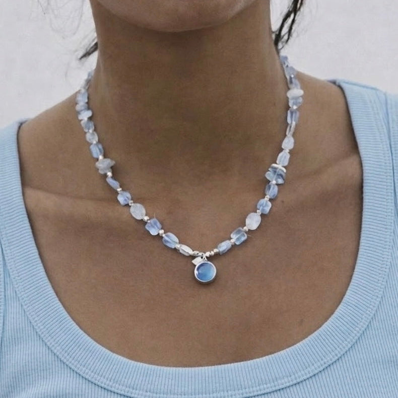 Beaded necklace with aquamarine pendant