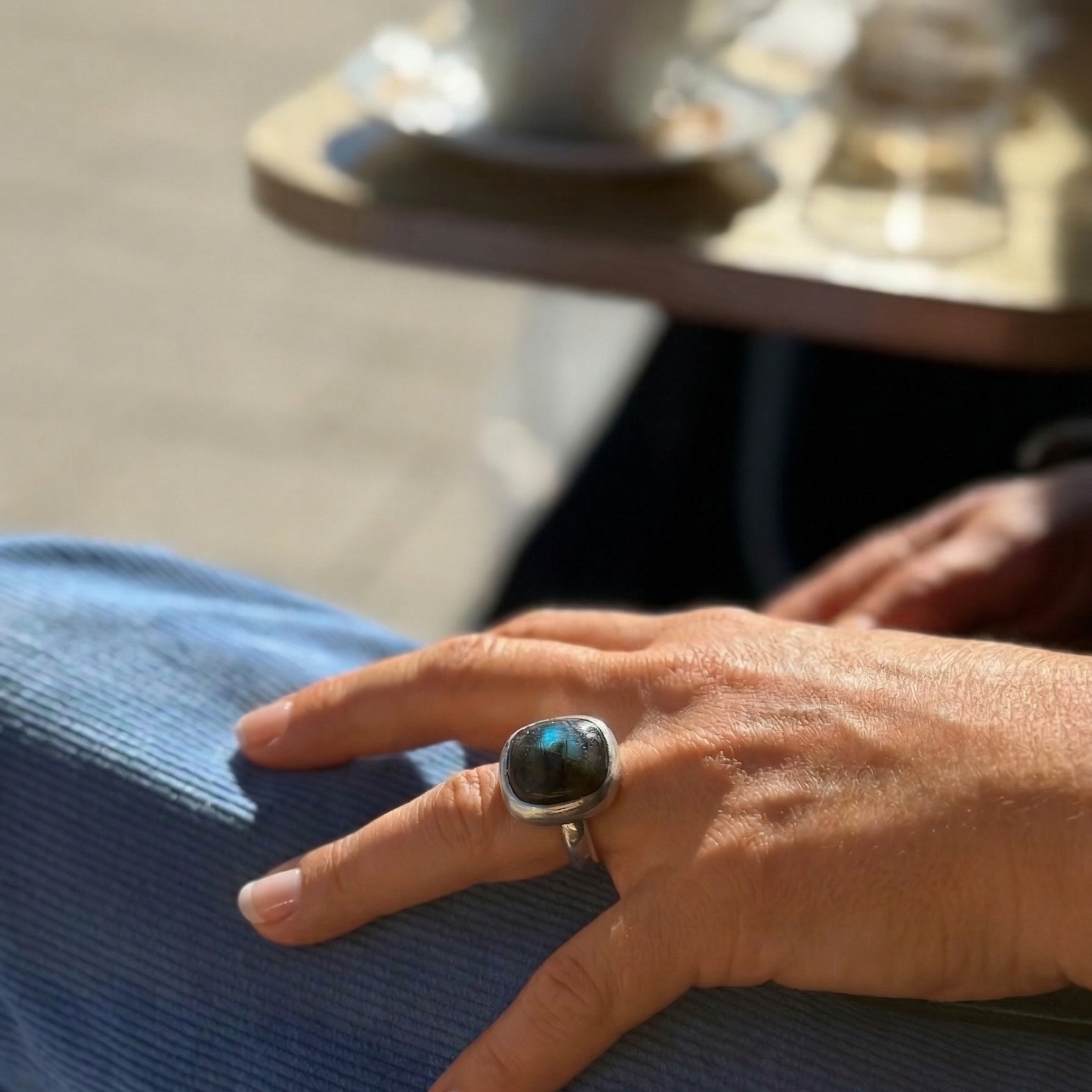 Charlie ring chunky - With big Labradorite